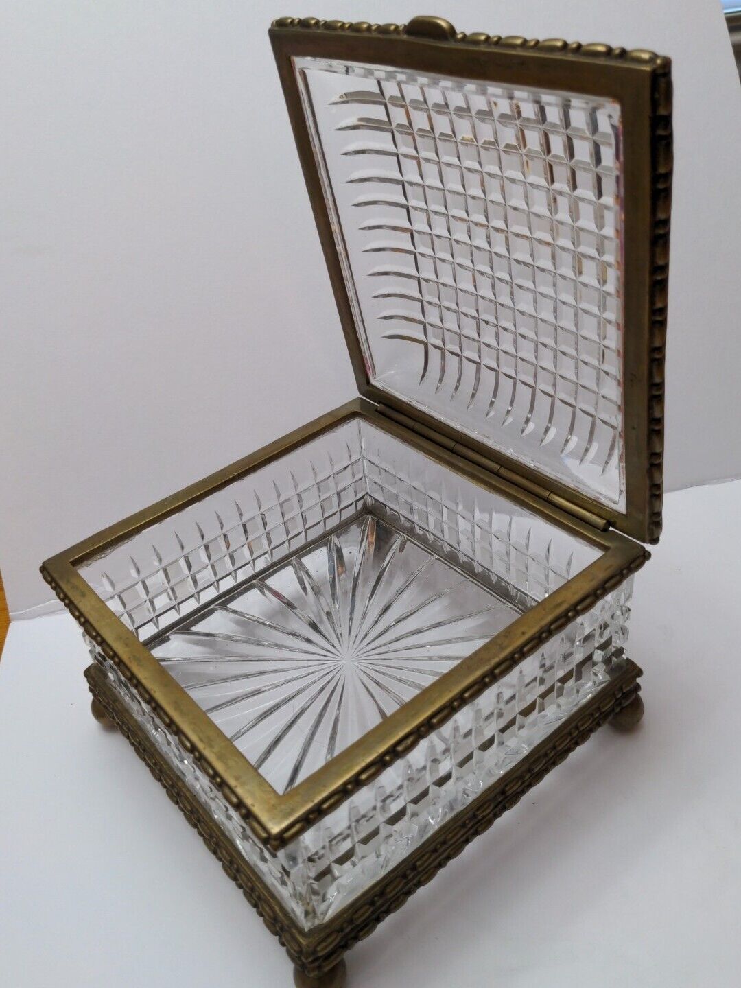 Elegant Jewelry Box Crystal Early 20th Century French Baccarat Style Clear Glass