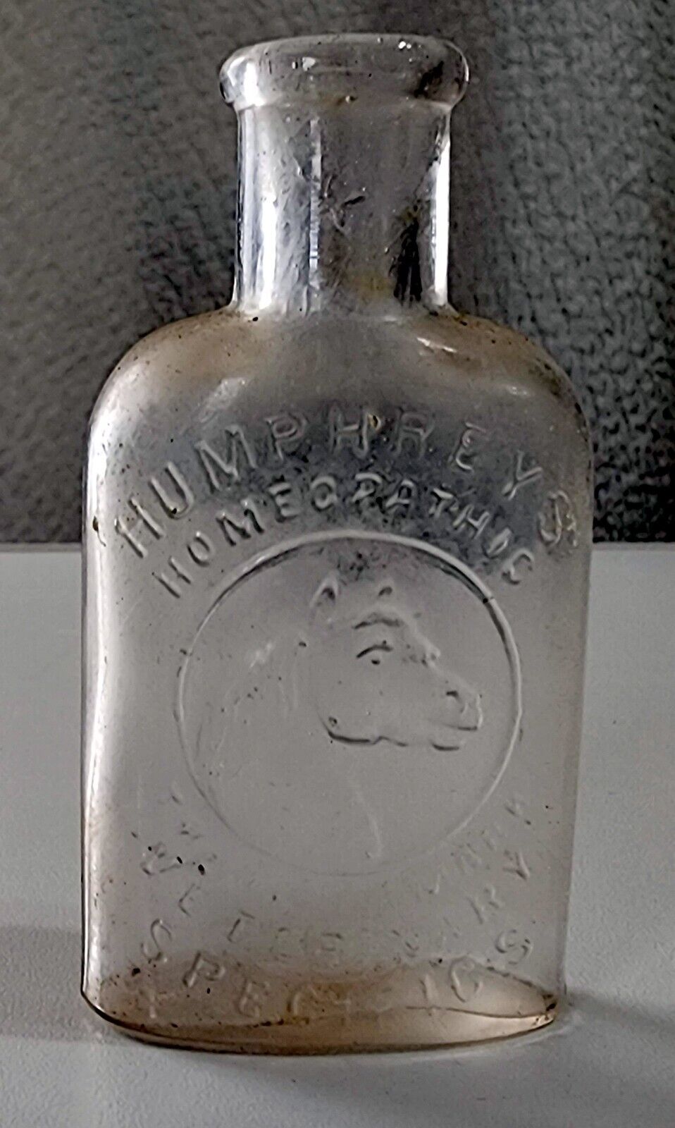 Antique HUMPHREY\'S HOMEOPATHIC VETERINARIAN SPECIFICS Medicine Bottle w/ Horse