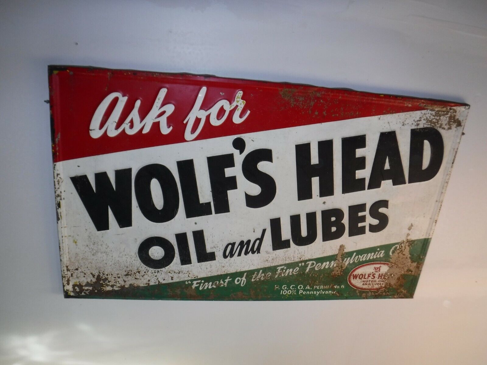 Wolf\'s Head Oil sign Large 58x34 metal 50s original- NOT reproduction