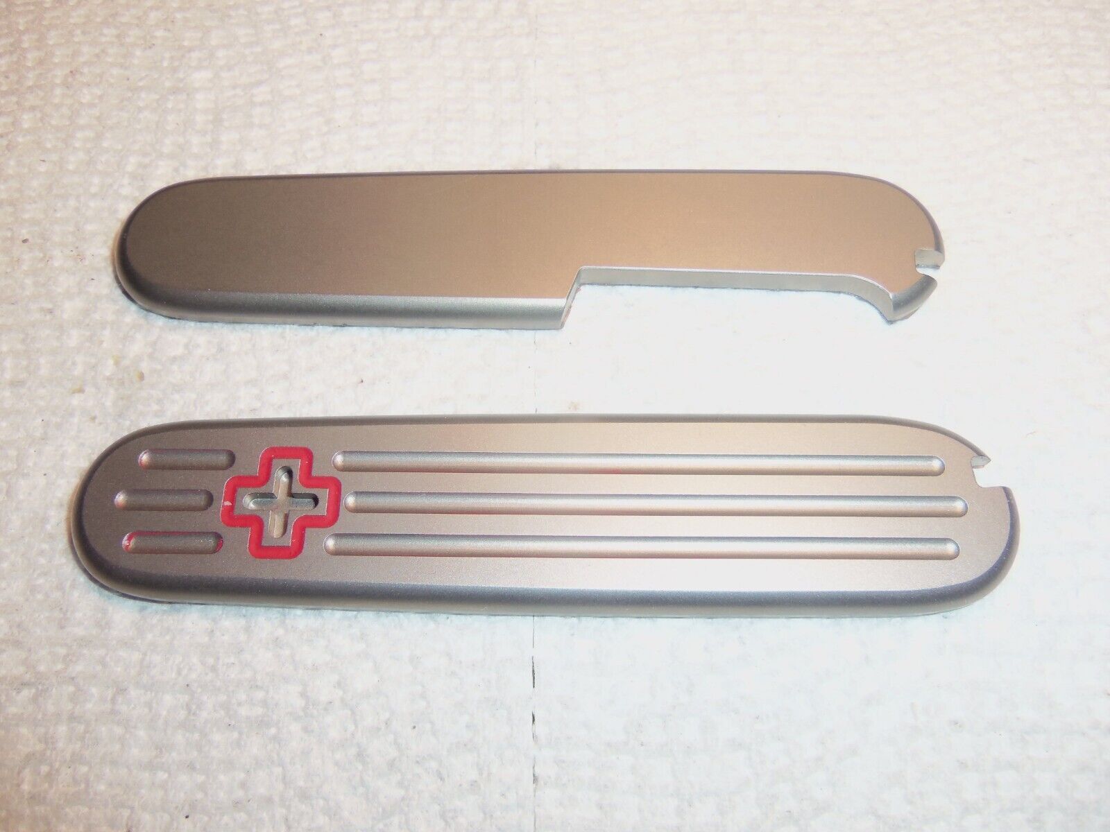 VICTORINOX SWISS ARMY KNIFE 91MM REAL TC4 TITANIUM SCALES * $30 IN FREE EXTRAS