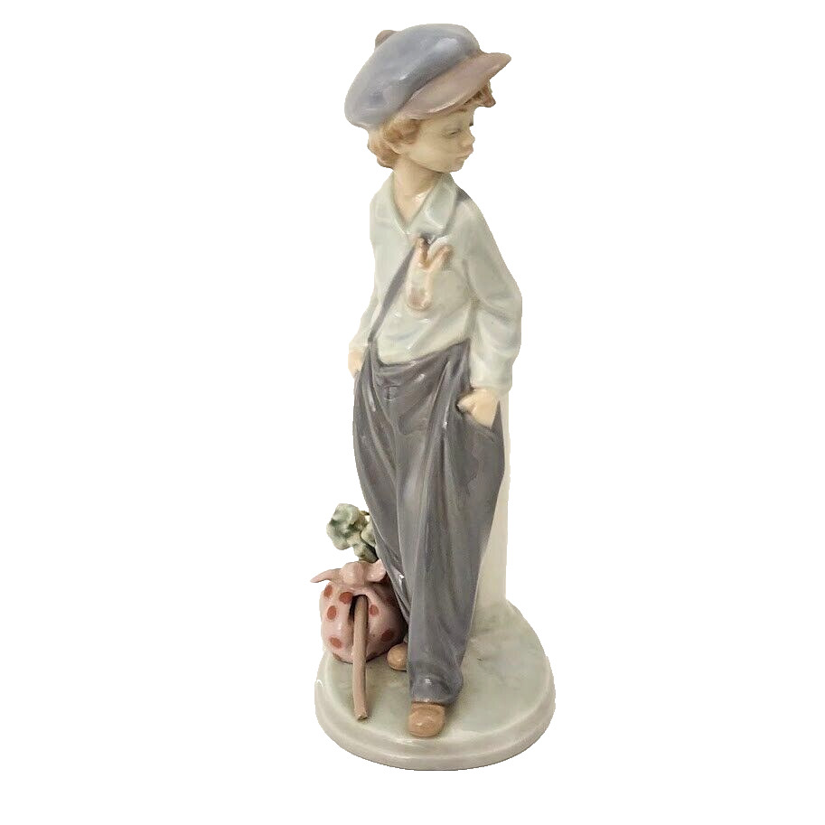 Lladro Figurine The Wanderer 5400 Traveling Boy w/ Hobo Sack Retired Vintage