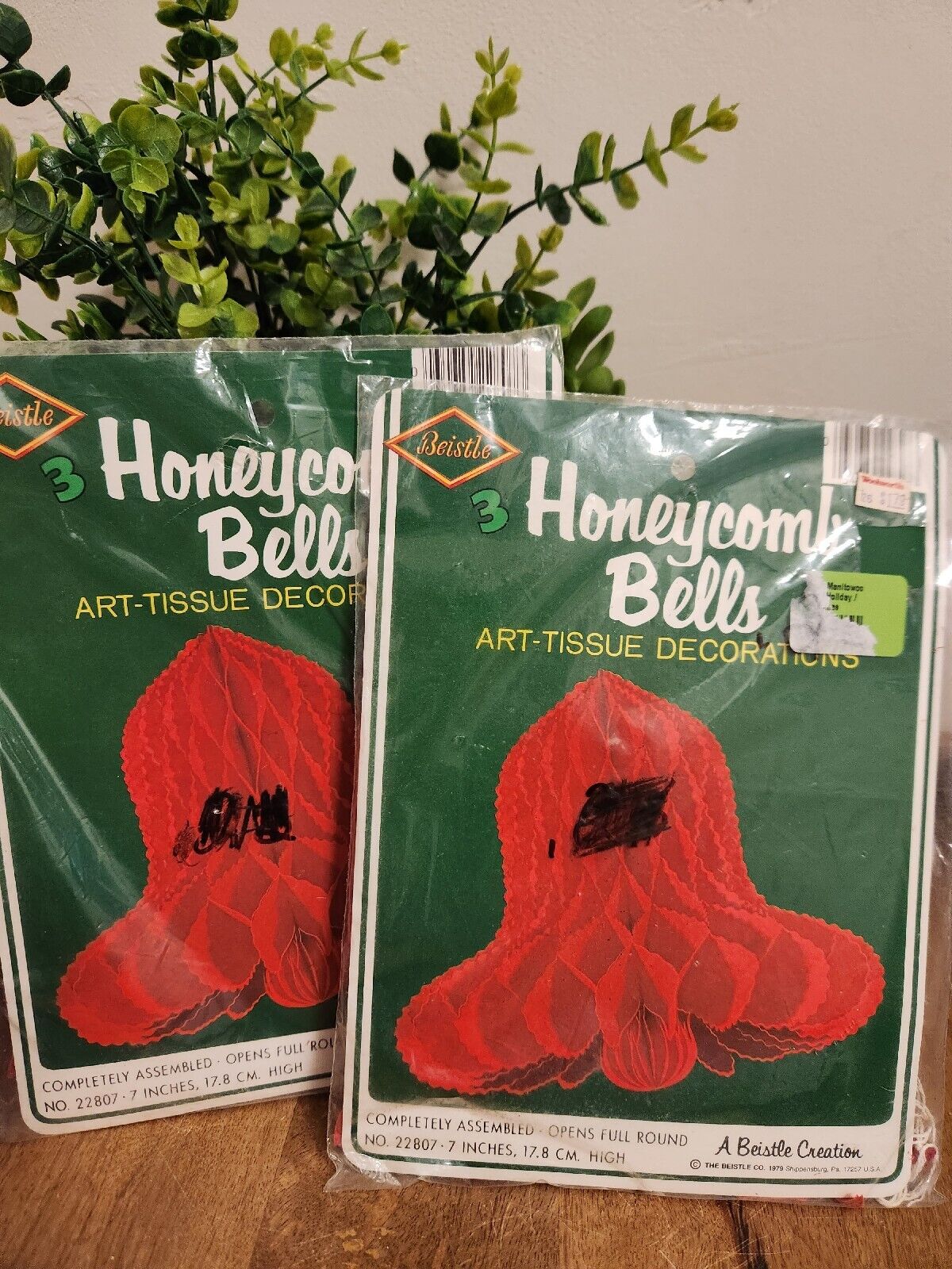 Beistle Vtg Honey Vomb Bells Red lot of 6 VTG Decor #22807