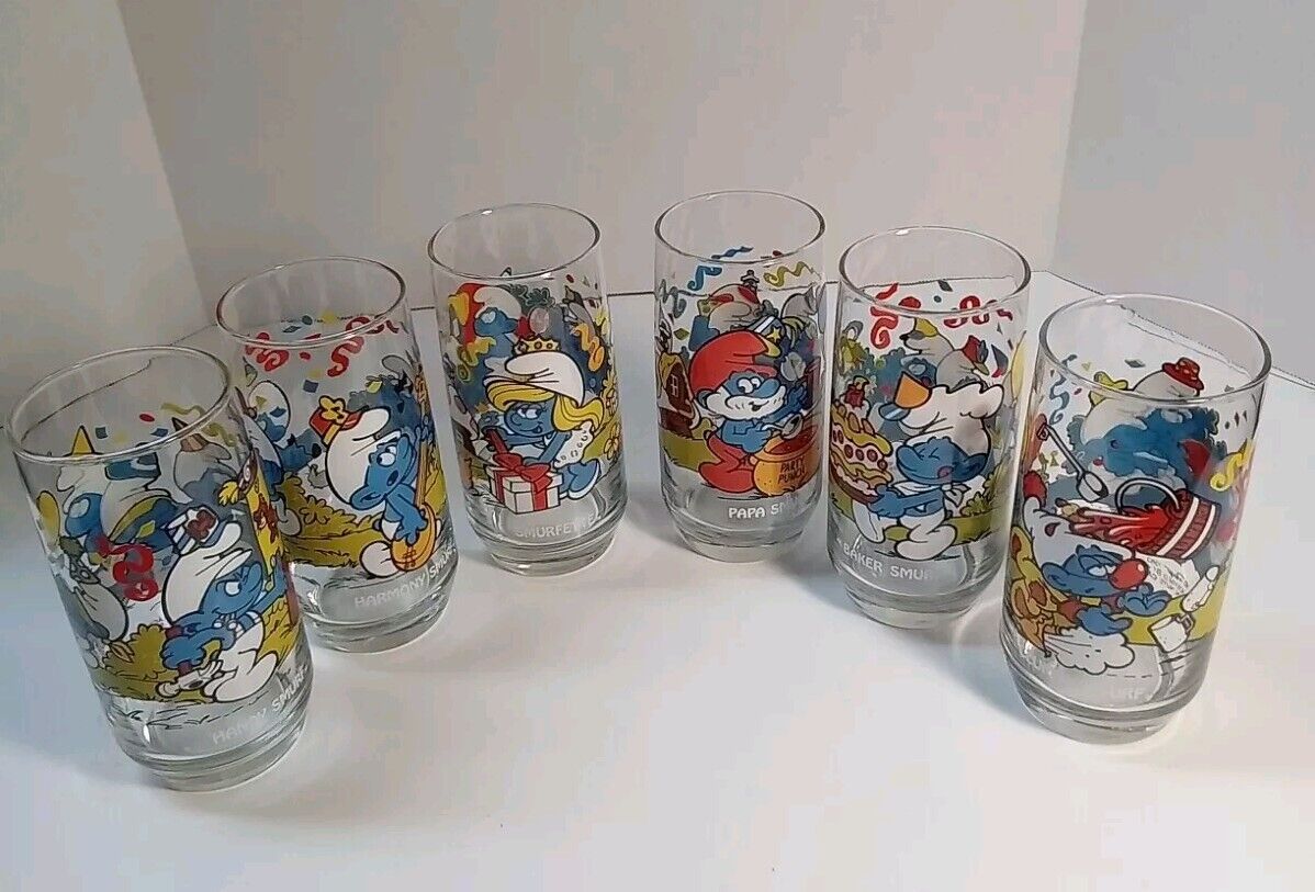 Vintage 1983 Smurf Peyo Wallace Berrie Collector Glasses - Set of 6