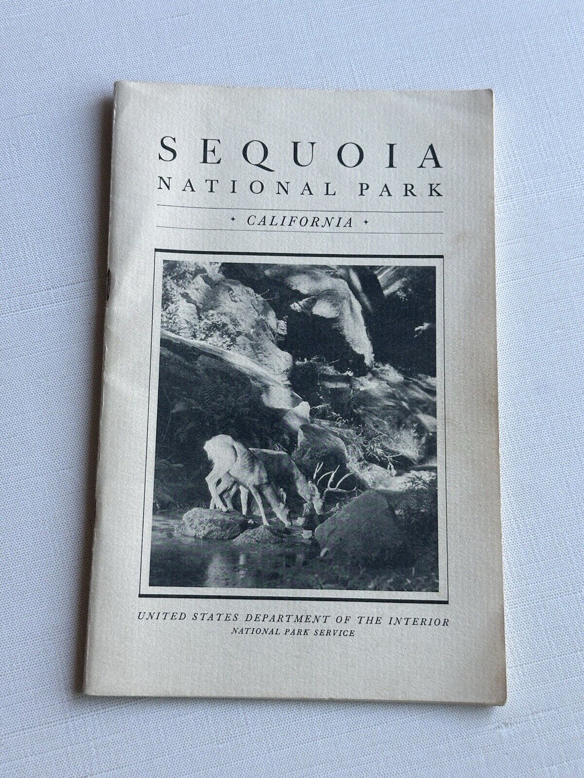 SEQUOIA NATIONAL  PARK  CALIFORNIA BOOKLET WITH MAP VINTAGE