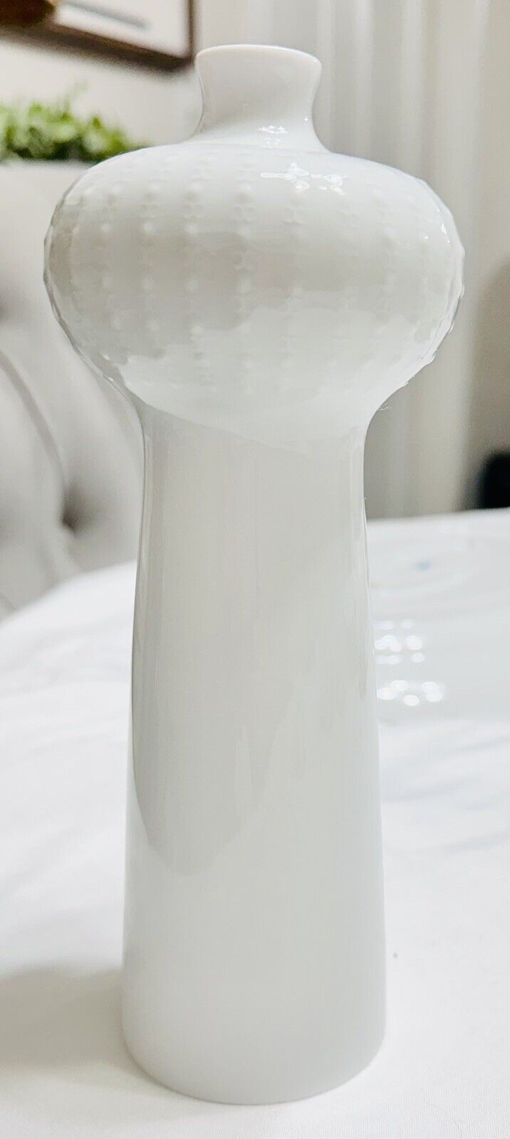 Ⓜ️Meissen”Blanc De Chine”  Porcelain Vase.Ludwig Zepner 1960s Crossed SwordsⓂ️