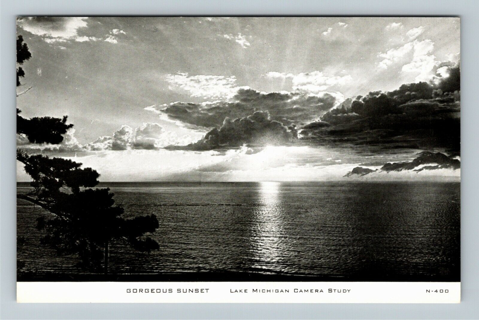 IL-Illinois, Lake Michigan Camera Study, Gorgeous Sunset, Vintage Postcard