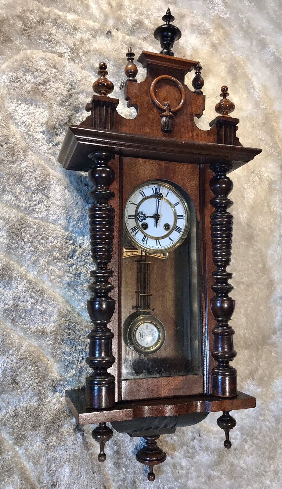 Vintage Antique Germany REFORM  Vienna,Strikes Clock,walnut Case,porcelain Dial