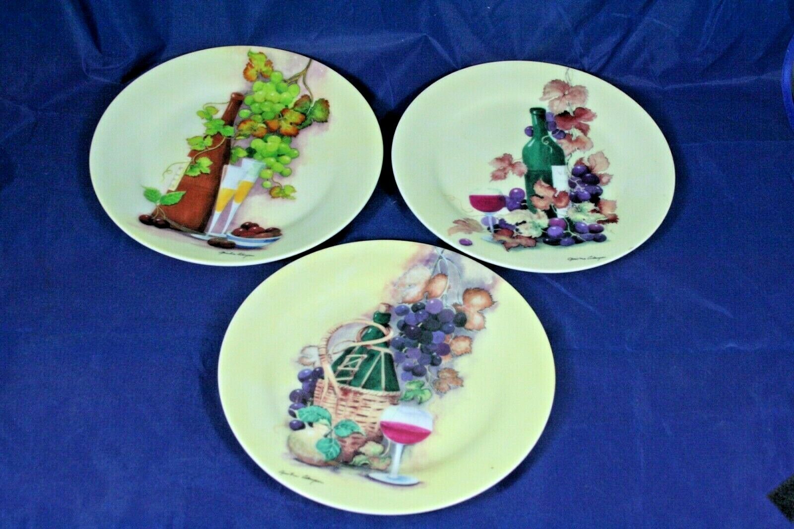 Set of 3 Decorative Plates by Royal Norfolk Dishwasher and Microwave Safe 7.5\
