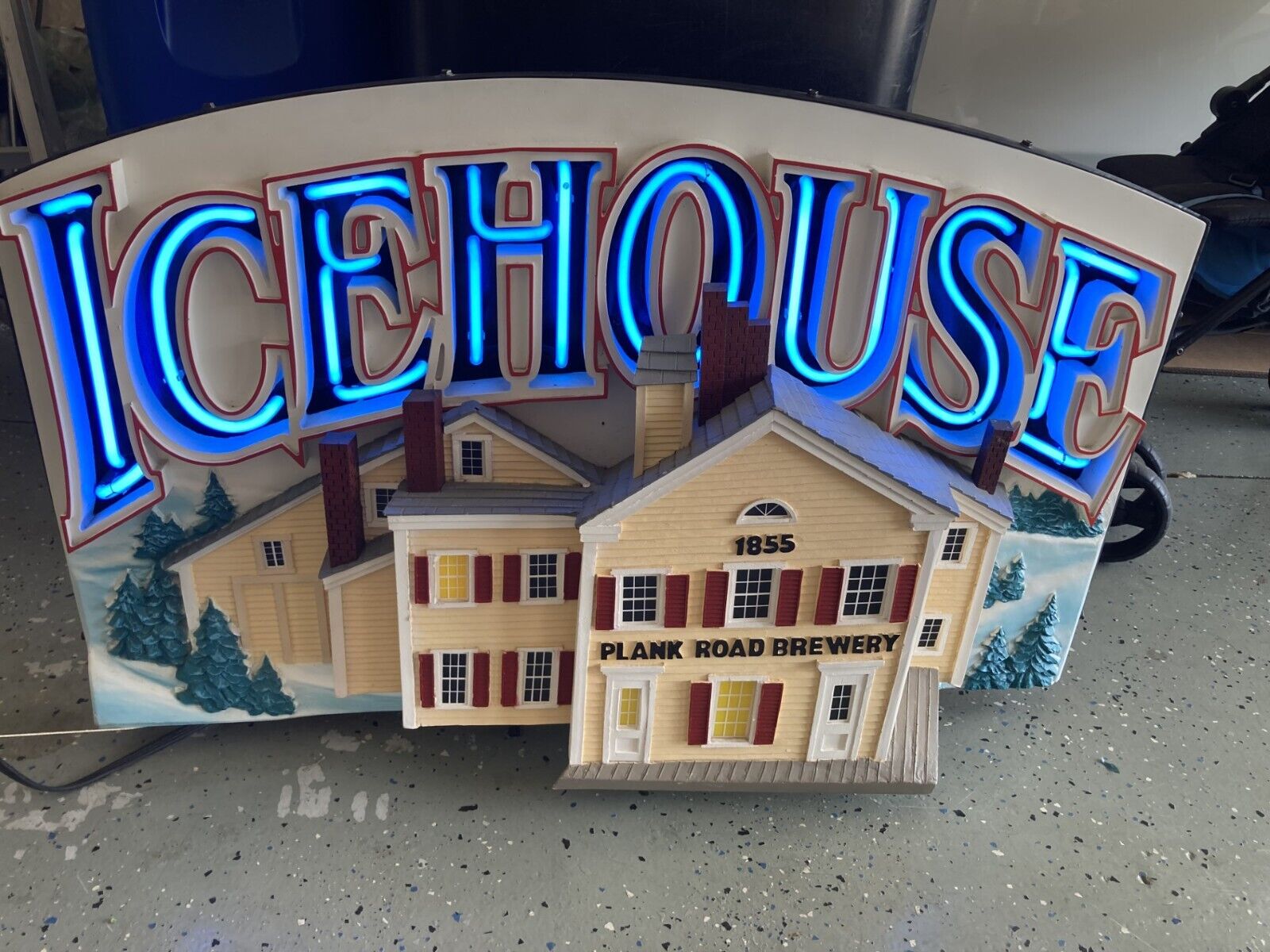 Rare ICEHOUSE Neon Beer Sign