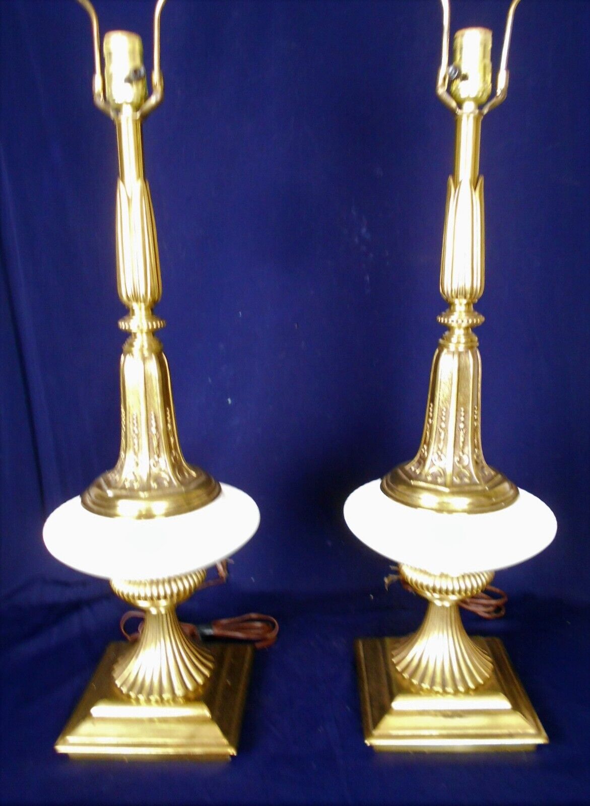 VINTAGE PAIR OF STIFFEL STYLE TABLE LAMPS