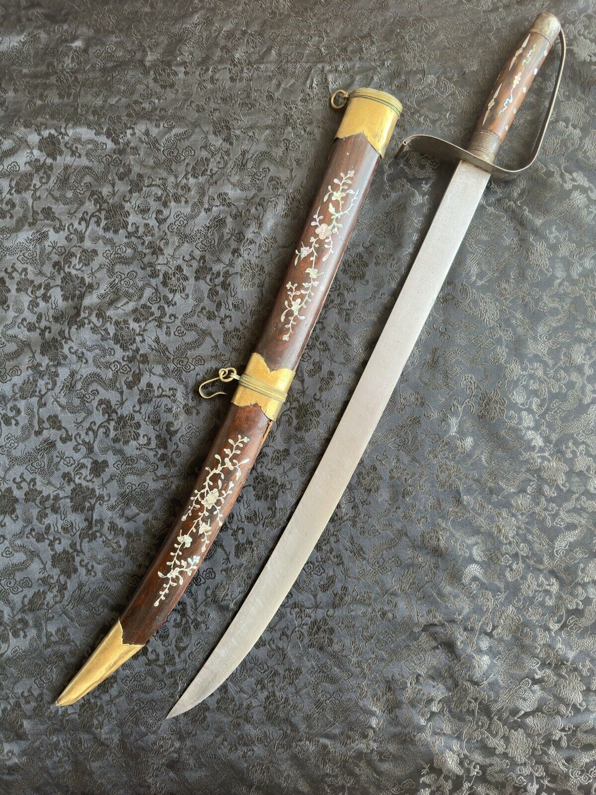 Antique Vietnamese Guom Sword 19th century Nguyen Dynasty
