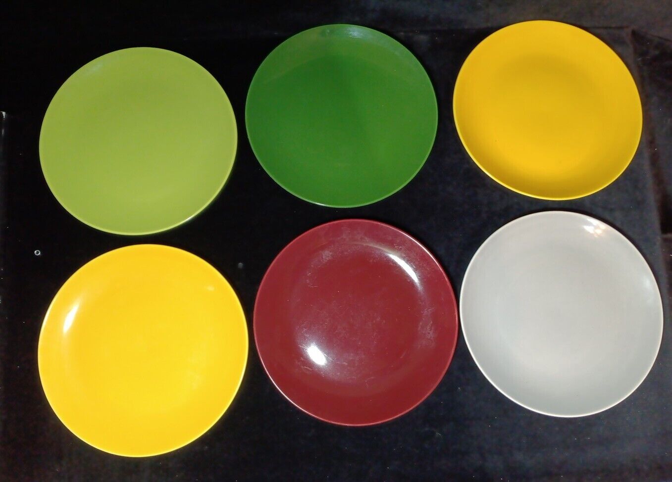 Rhythm HOMER LAUGHLIN Dinner Plates Multi Colors 9.25\