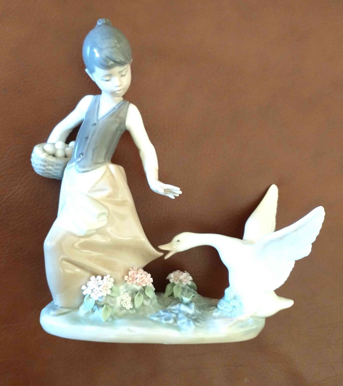 lladro figurines collectibles retired girl With Goose 