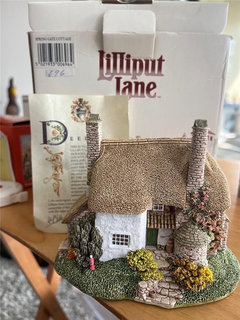 Spring Gate Cottage.  Lilliput. 1994. Mint in box with Deed. 