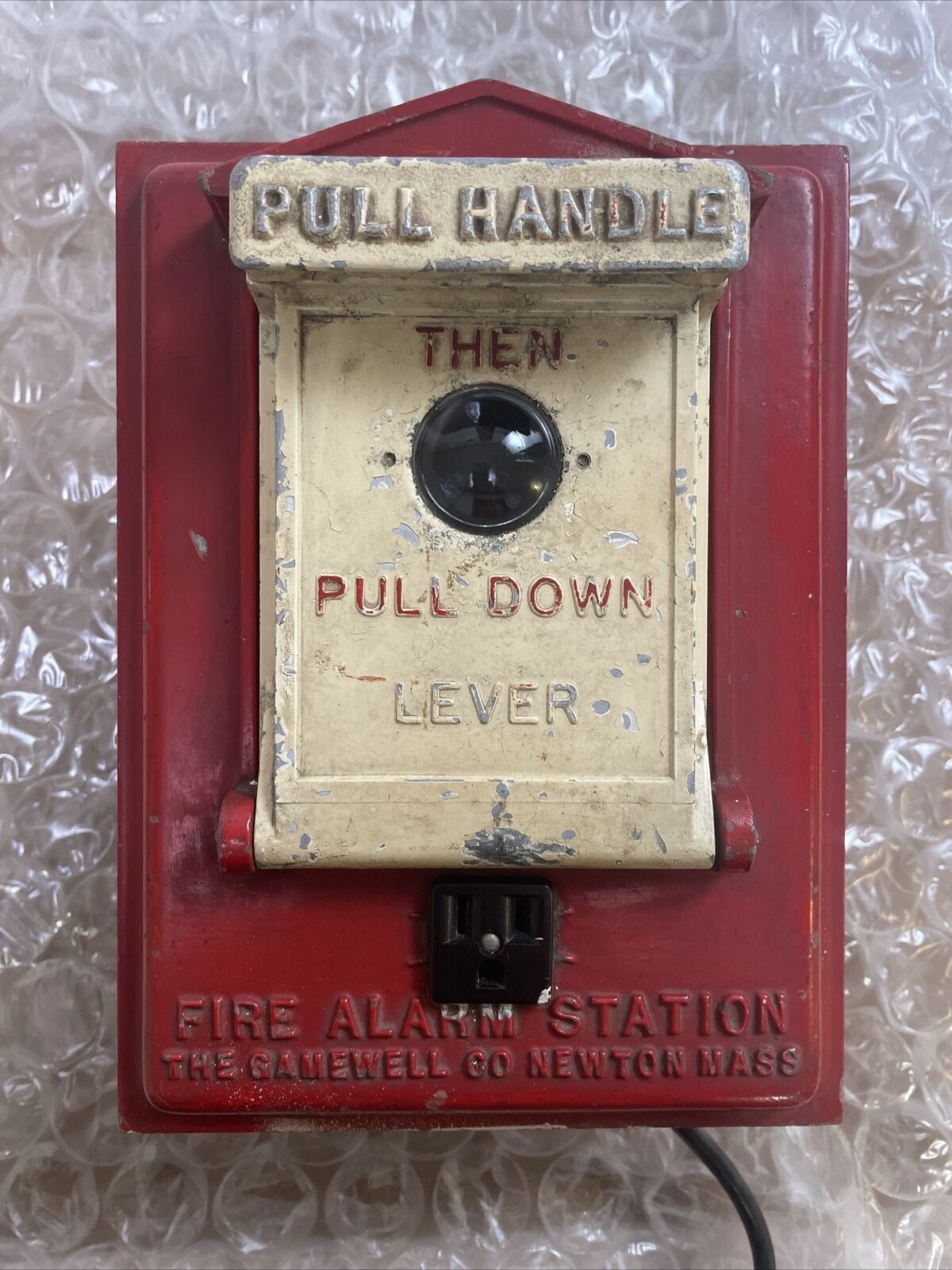 Vintage GAMEWELL CO. X22817 Newton Mass *Cast Iron/Glass Back Fire Alarm Station
