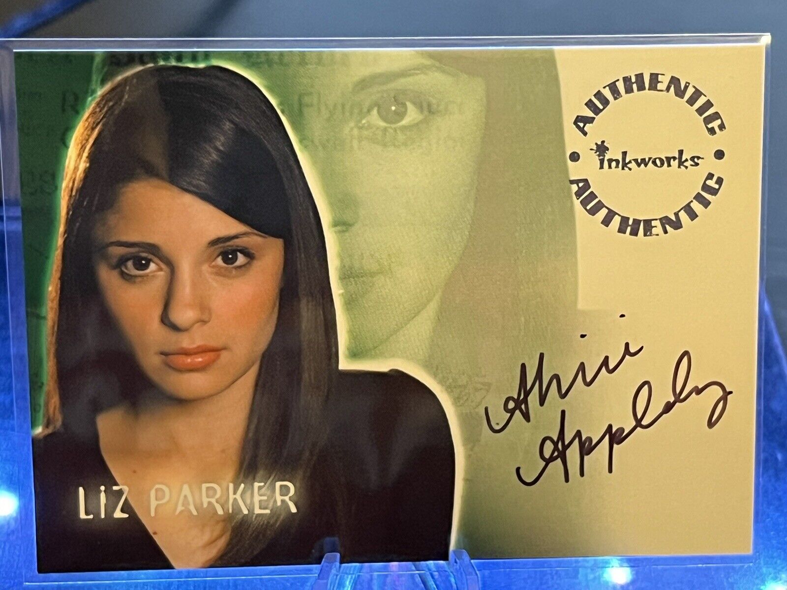 Inkworks Roswell SHIRI APPLEBY Auto A2 autographed Card With Redemption Card