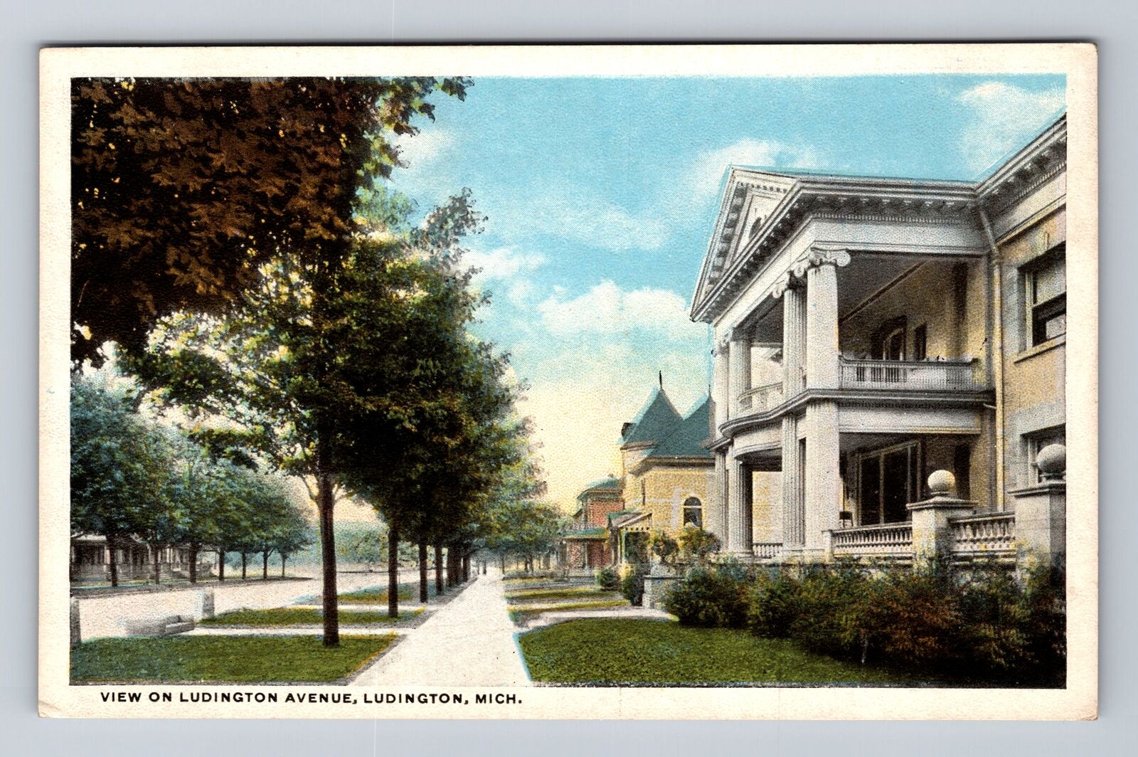 Ludington MI-Michigan, Residences On Ludington Avenue, Vintage Postcard