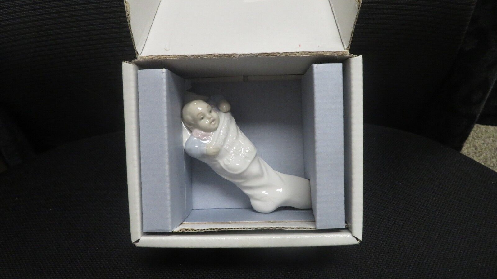 1993 Lladro Baby's First Christmas Ornament #06037