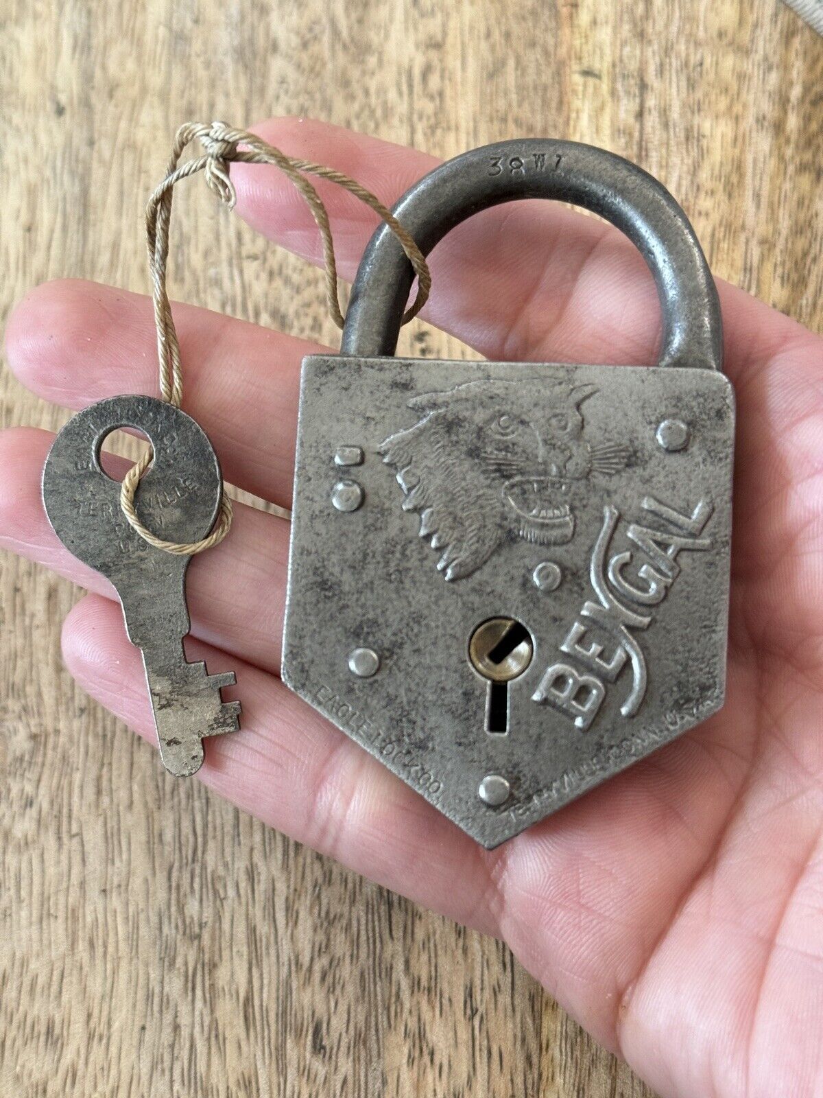 Vintage Old Antique Bengal Eagle Lock Co. Padlock With Key Lock