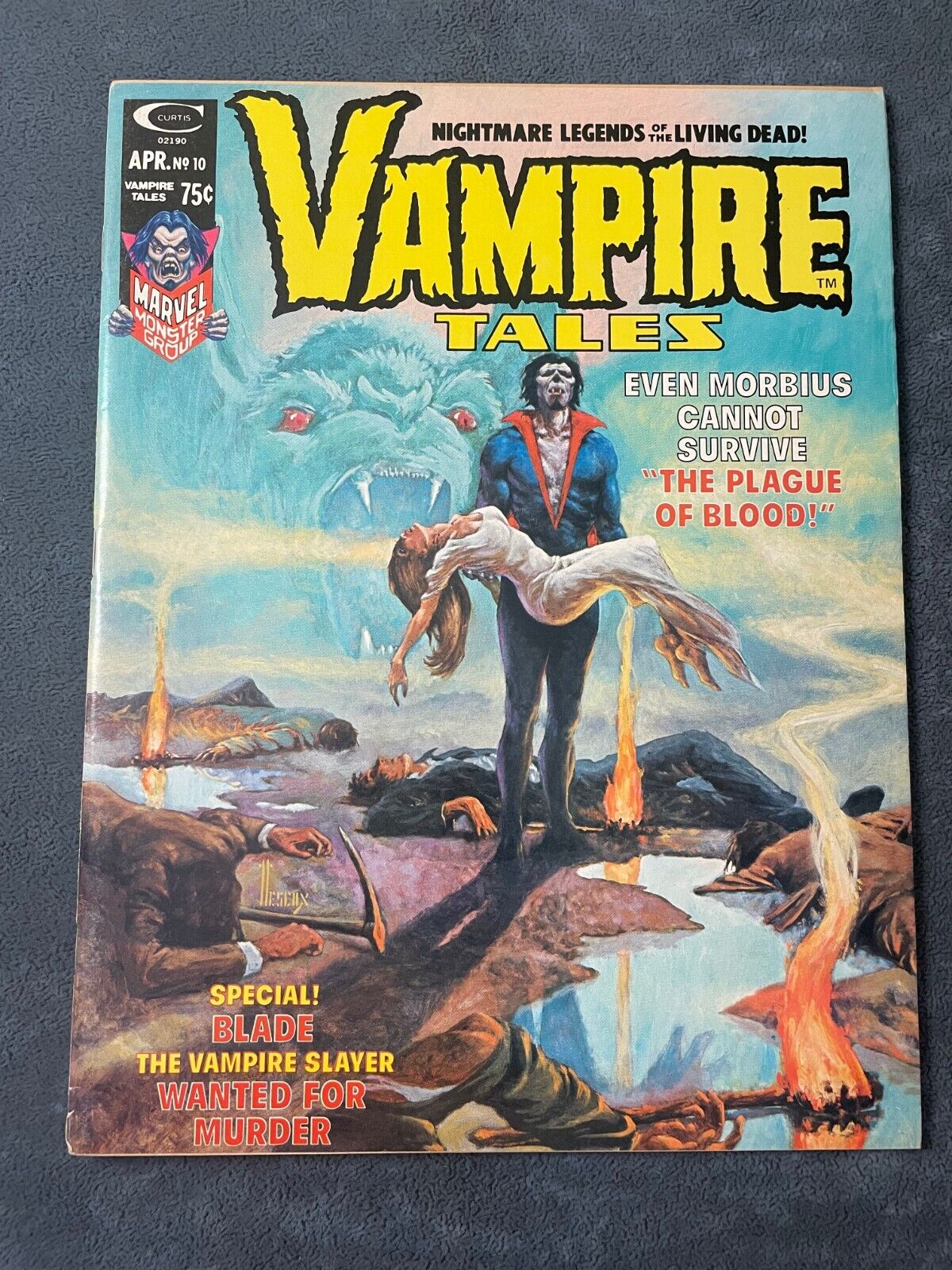 Vampire Tales #10 1975 Marvel Magazine Horror Paul Gulacy GGA Cover VF+