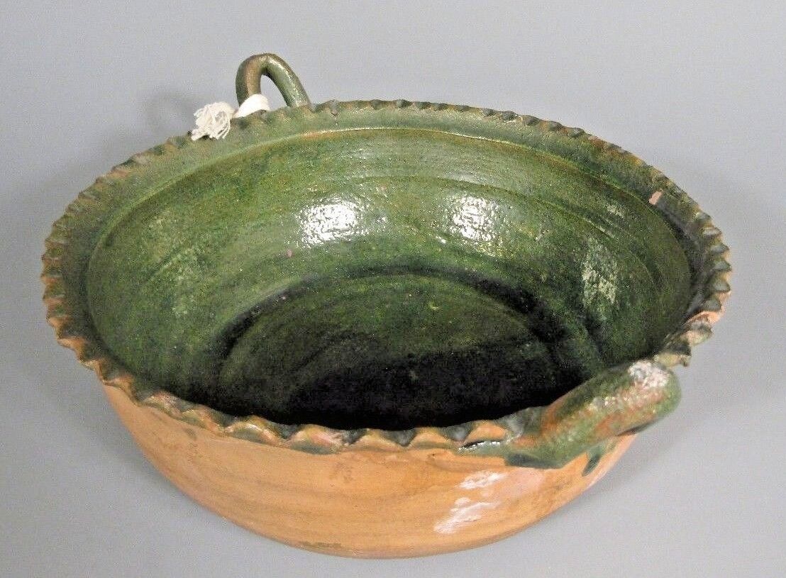Mexico Mexican Santa Maria Atzompa Green Glaze Pottery Bowl ca. 20th century