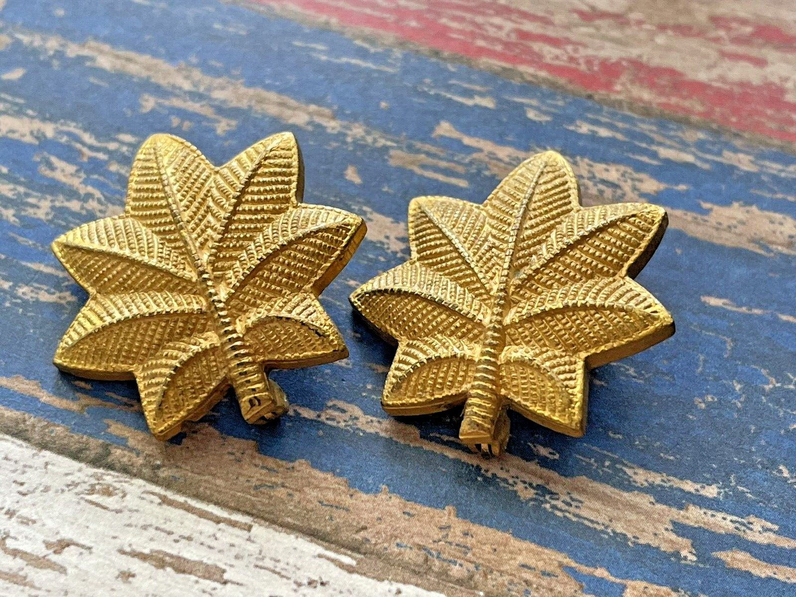 Authentic WWII era US Army / Air Corps / Forces MAJOR Rank Insignia Pin Back