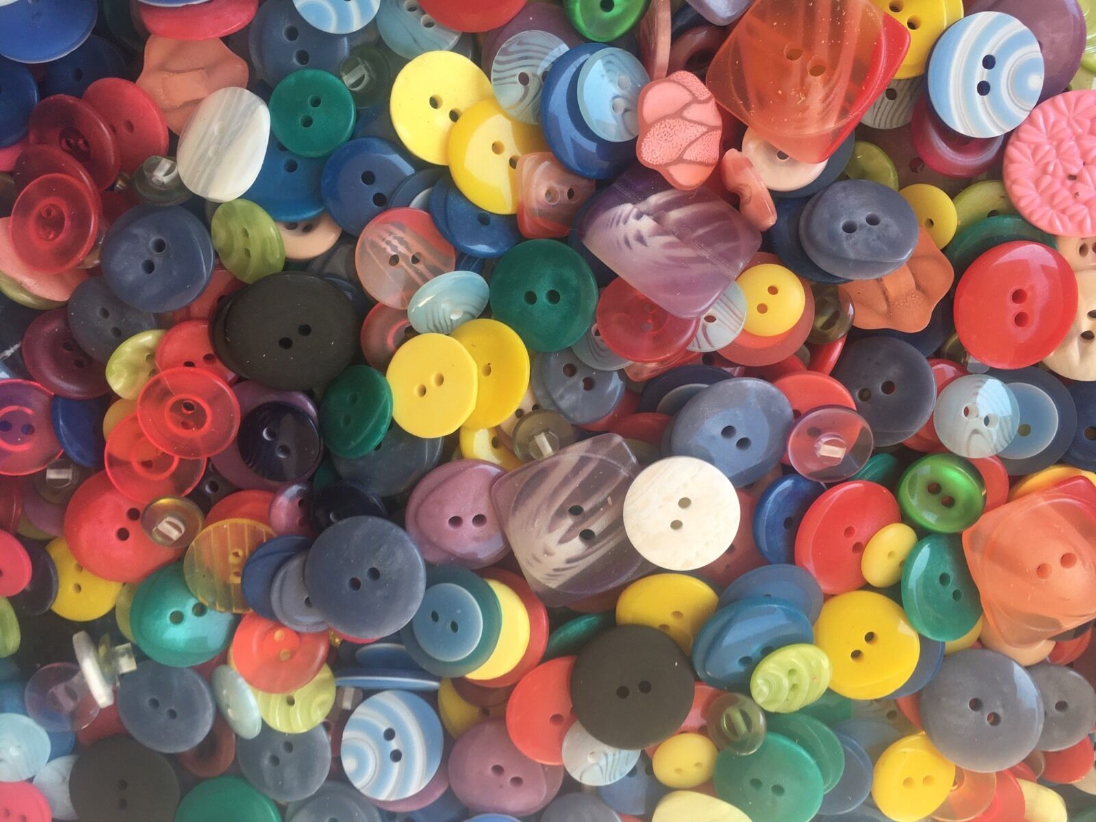 100 pc Mixed Lot Of All Types & Sizes Of Fun Colorful Buttons
