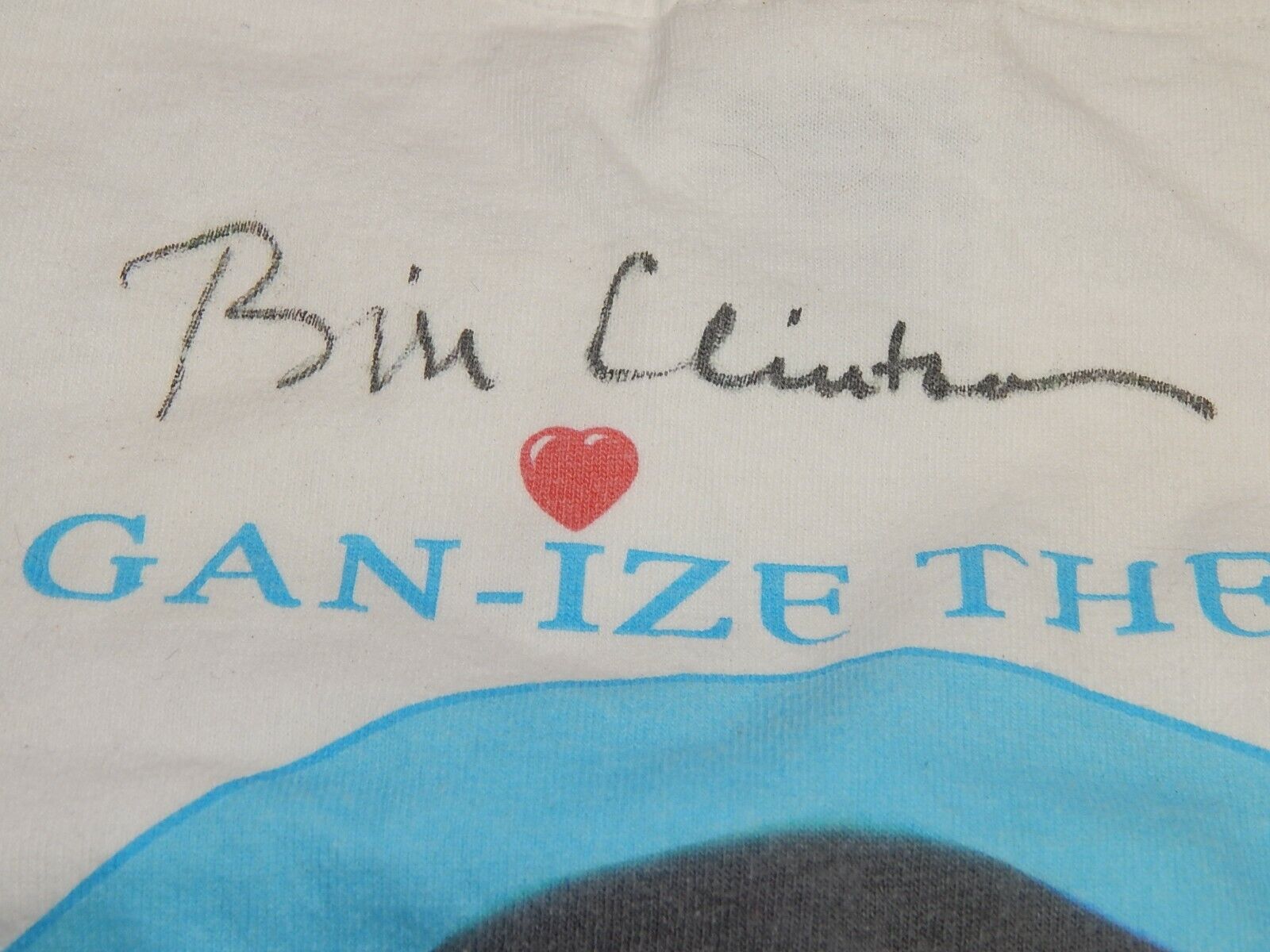 Bill Clinton Signed T-Shirt from 1997 Charity Event w/ Provenance (see listing)