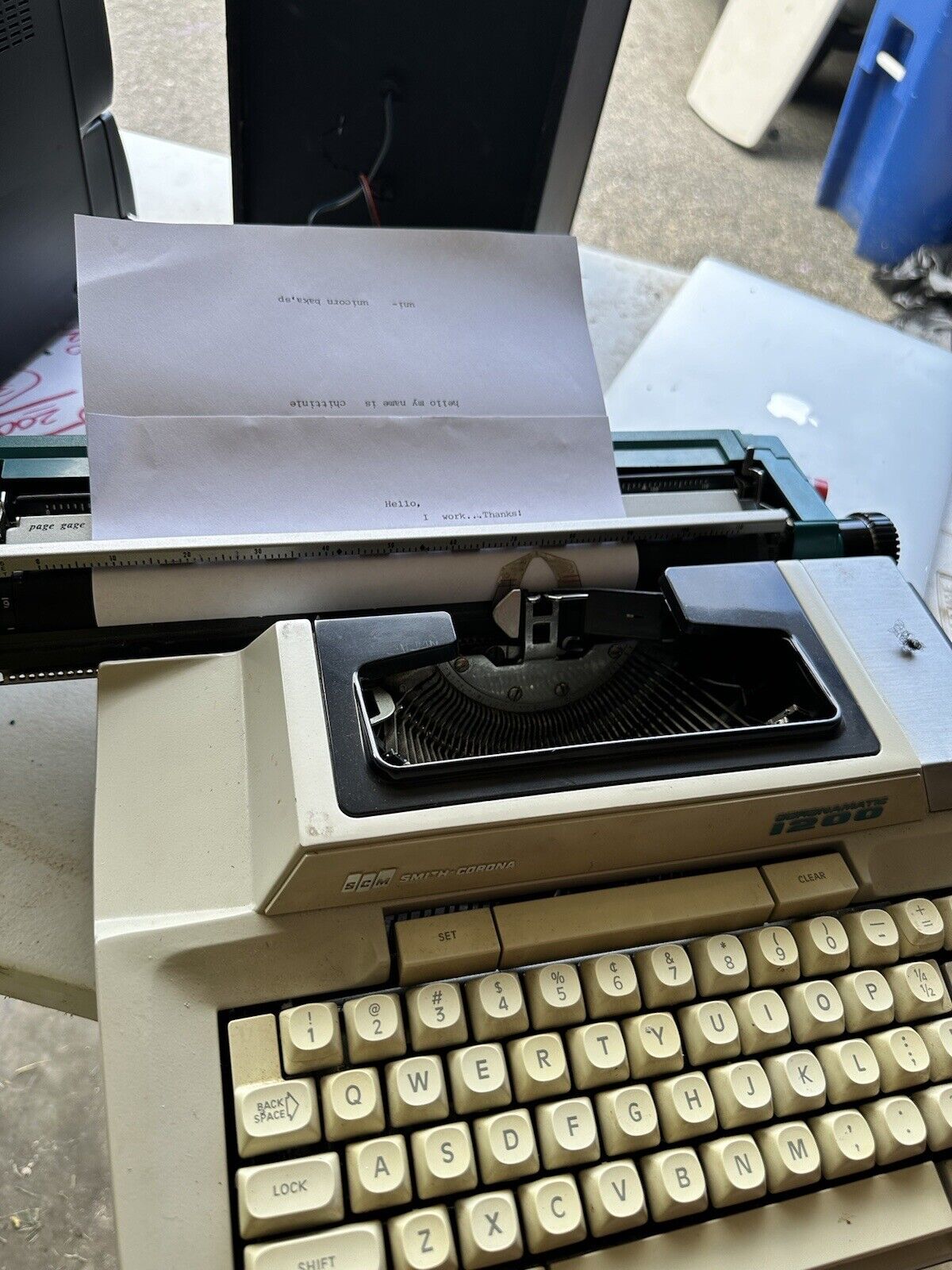 Vintage SCM Smith Corona Manual Portable Typewriter Classic 12 w/ Case