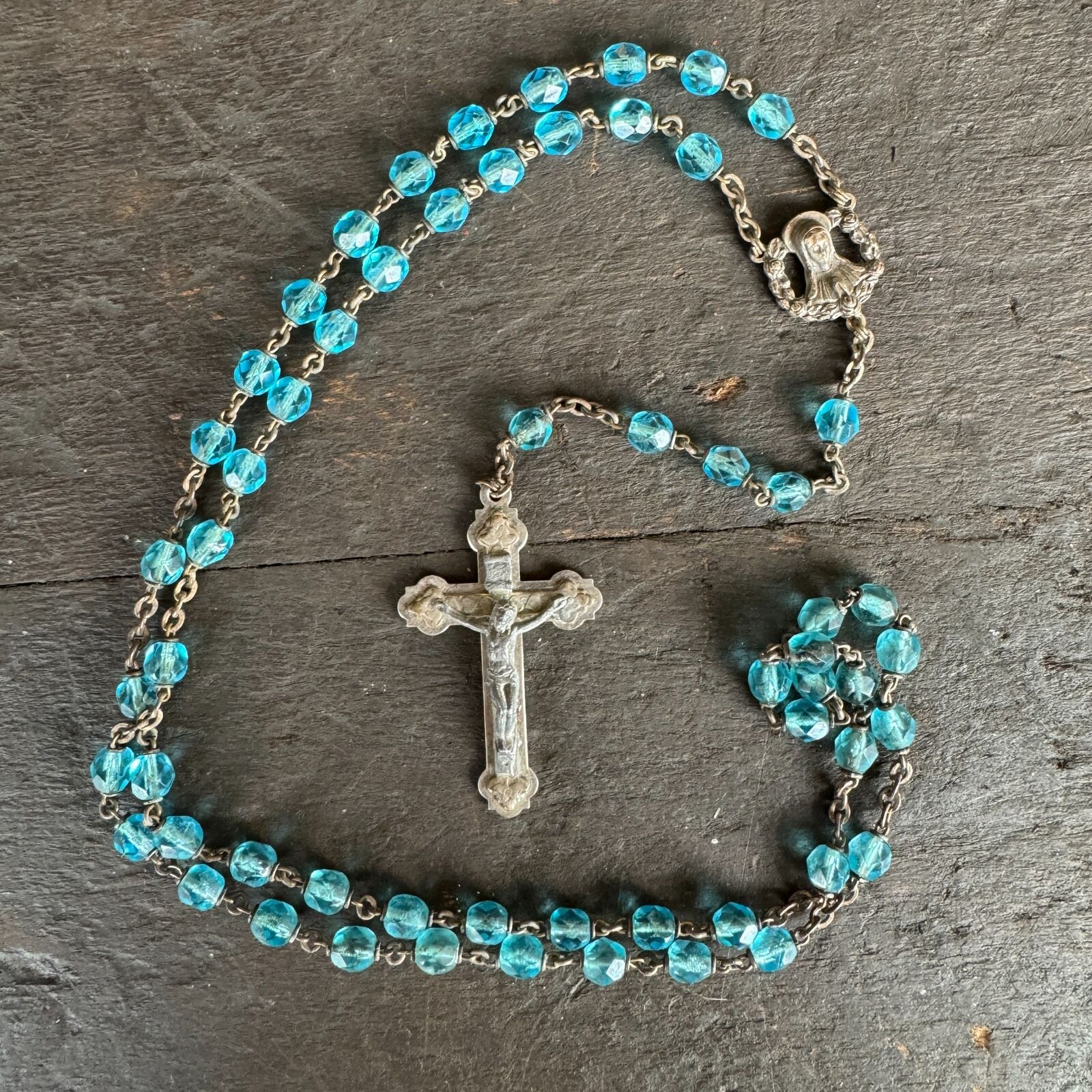 VTG CRUCIFIX JESUS Cross Silvertone w/ Clear Turquoise Beads ROSARY INRI Pendant
