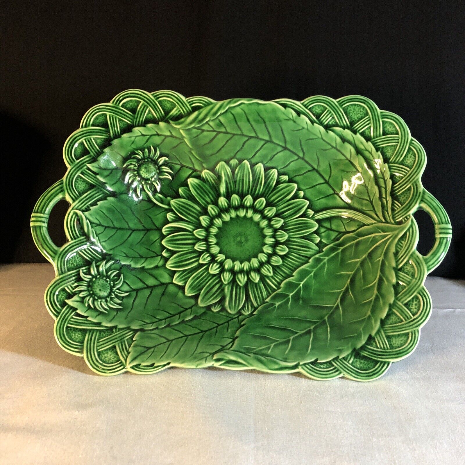 Green Majolica Style Footed Bowl By The Haldon Group Japan. Vintage 1983.