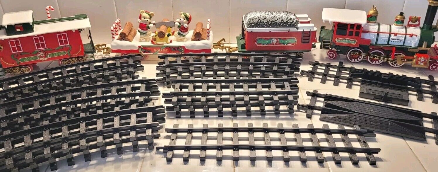 New Bright Musical Christmas Express Train Set With Track Set NO. 183 1986 Nice
