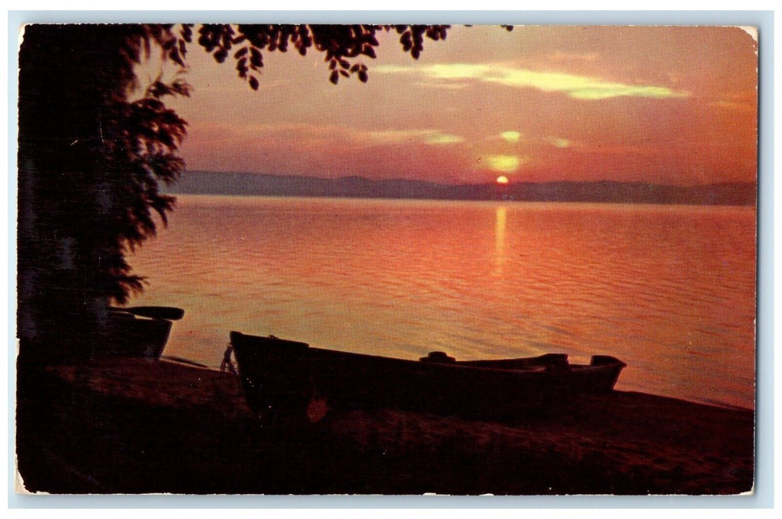 Greetings From Paw Paw MI, Sunrise On One Of Michigan\'s Lakes Vintage Postcard