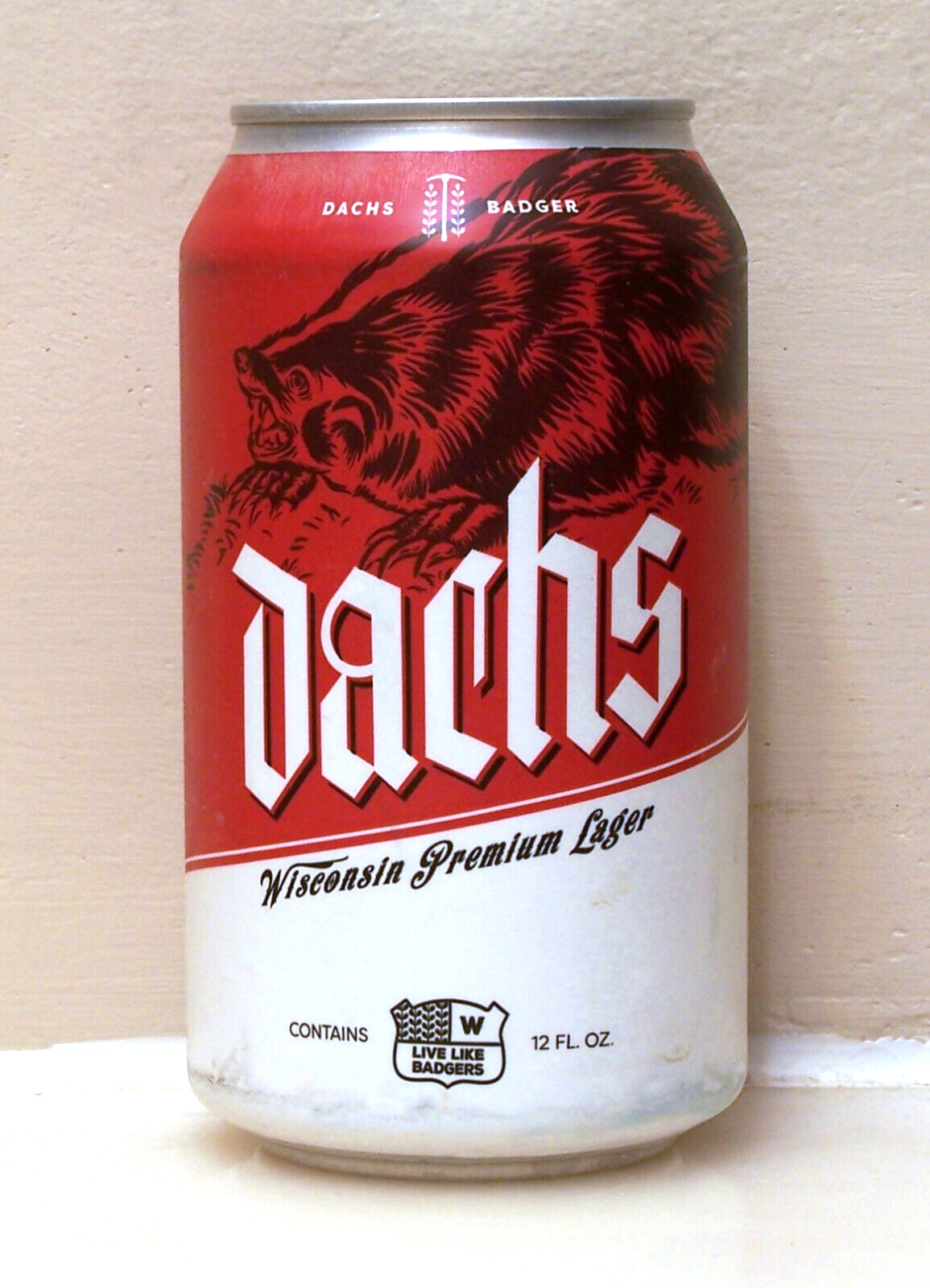 DACHS Wisconsin Premium Lager beer can