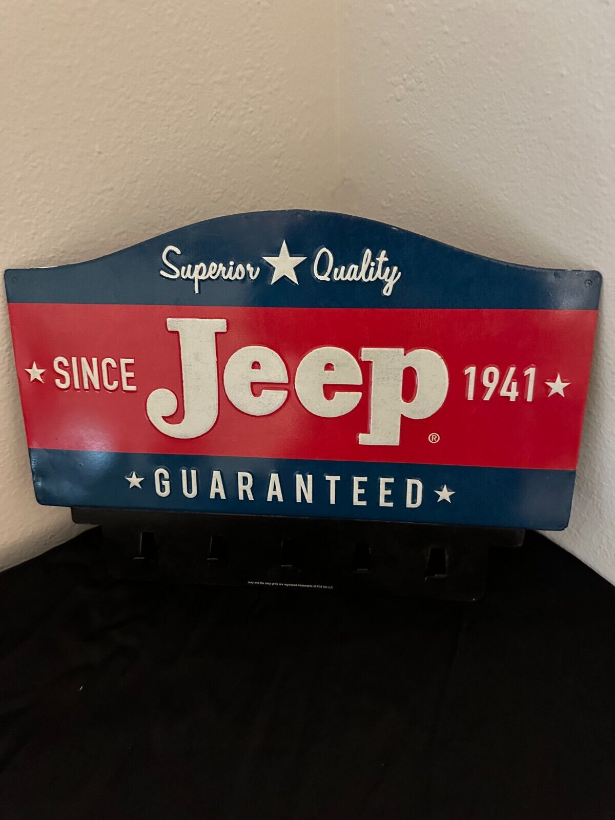 Metal Jeep Vintage Like Sign Key Holder
