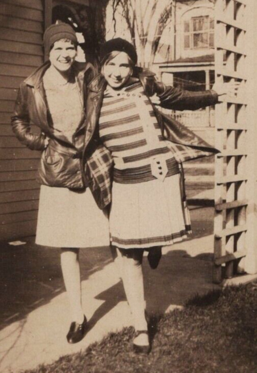 5S Photograph 1929 Portrait Young Women Friends Balancing