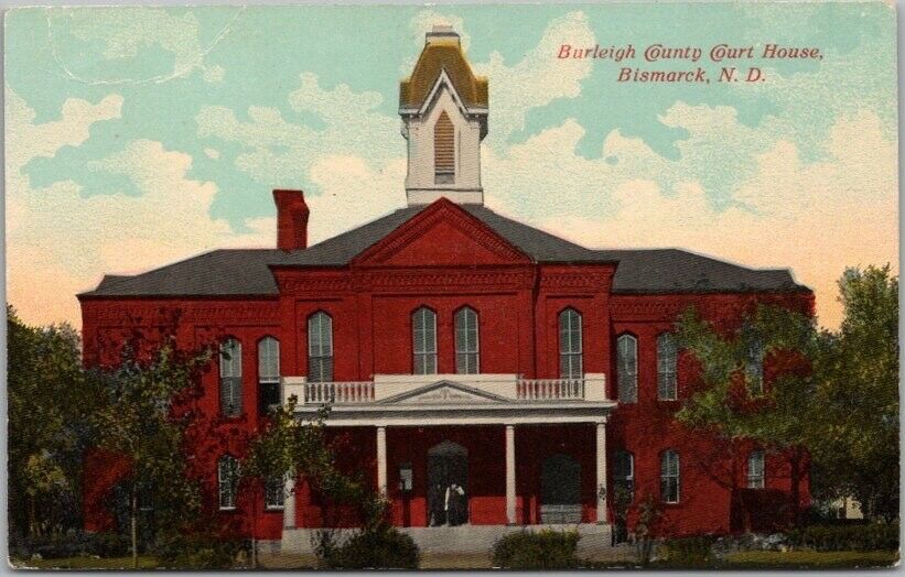 Bismarck, North Dakota Postcard BURLEIGH COUNTY COURT HOUSE Building View c1910s