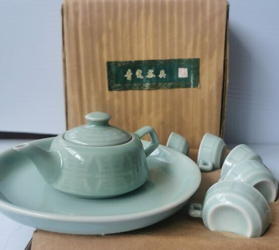 1960‘s Yixing celadon Chinese tea set 50 cc teapot 10 cc cups with plate RARE