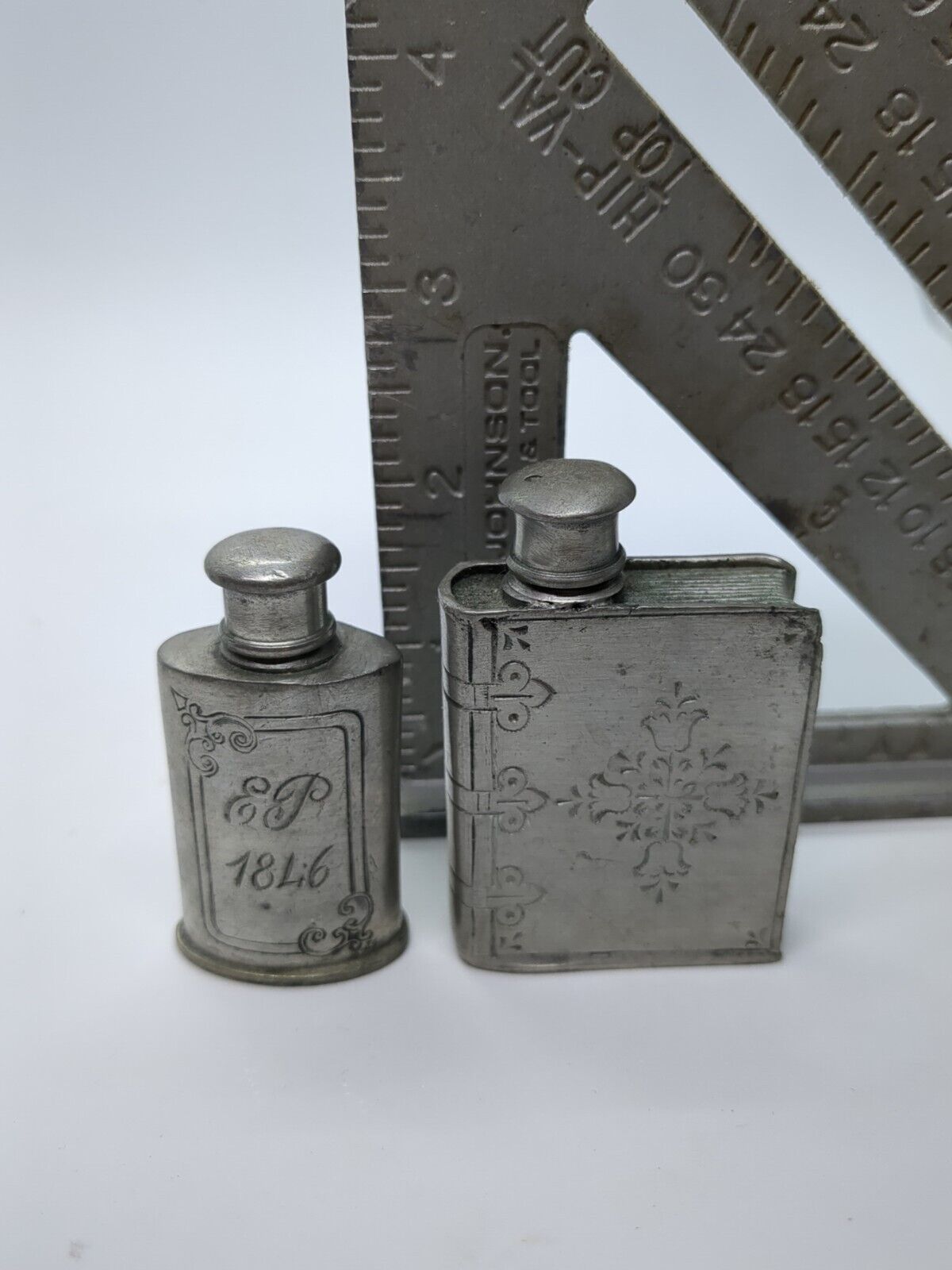 Vintage Pewter / Tin Flasks  1890 Etain Zinn 95%