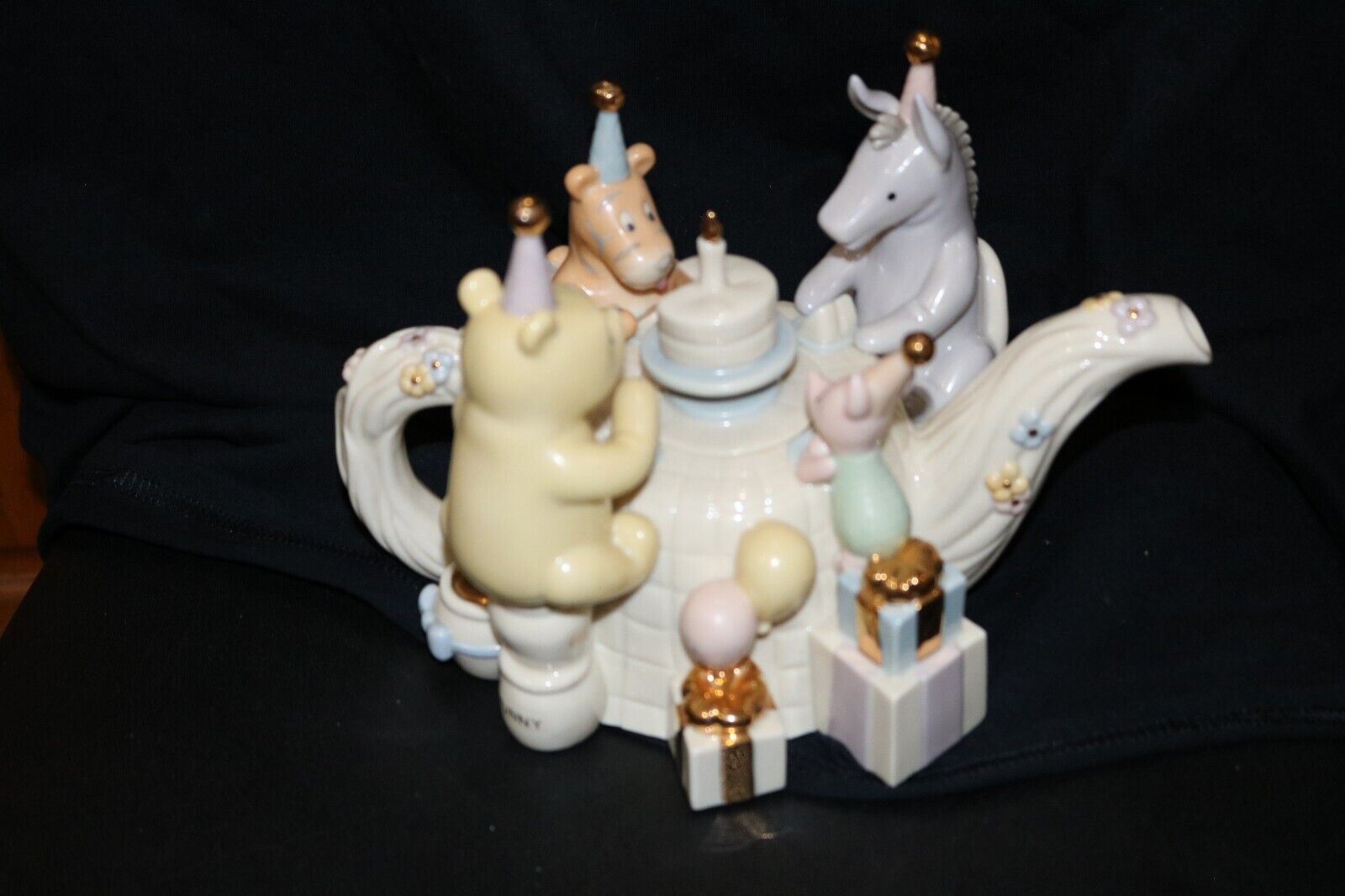 Lenox Pooh\'s Birthday Celebration Teapot Disney Retired - No Box