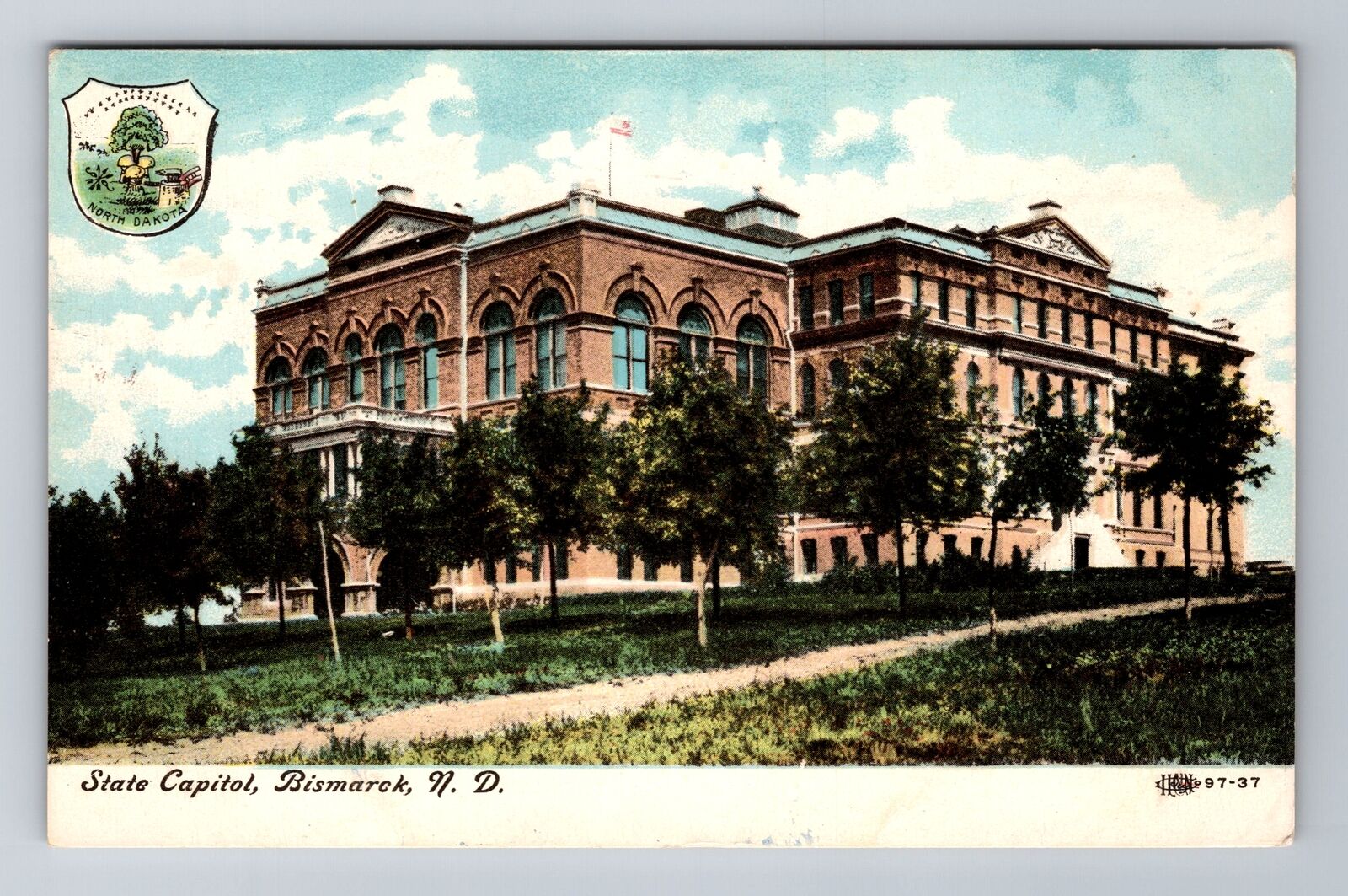 Bismarck ND-North Dakota, Capitol Building, Antique Vintage Souvenir Postcard