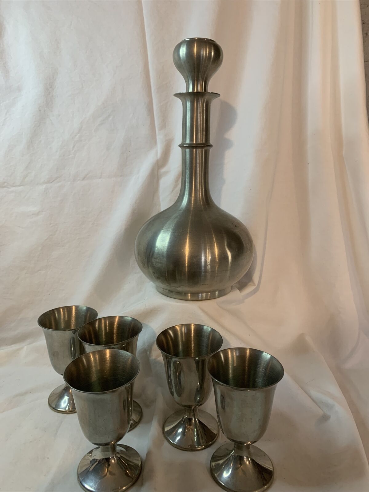 Leonard English Pewter Decanter With Five Footed Shot Glasses