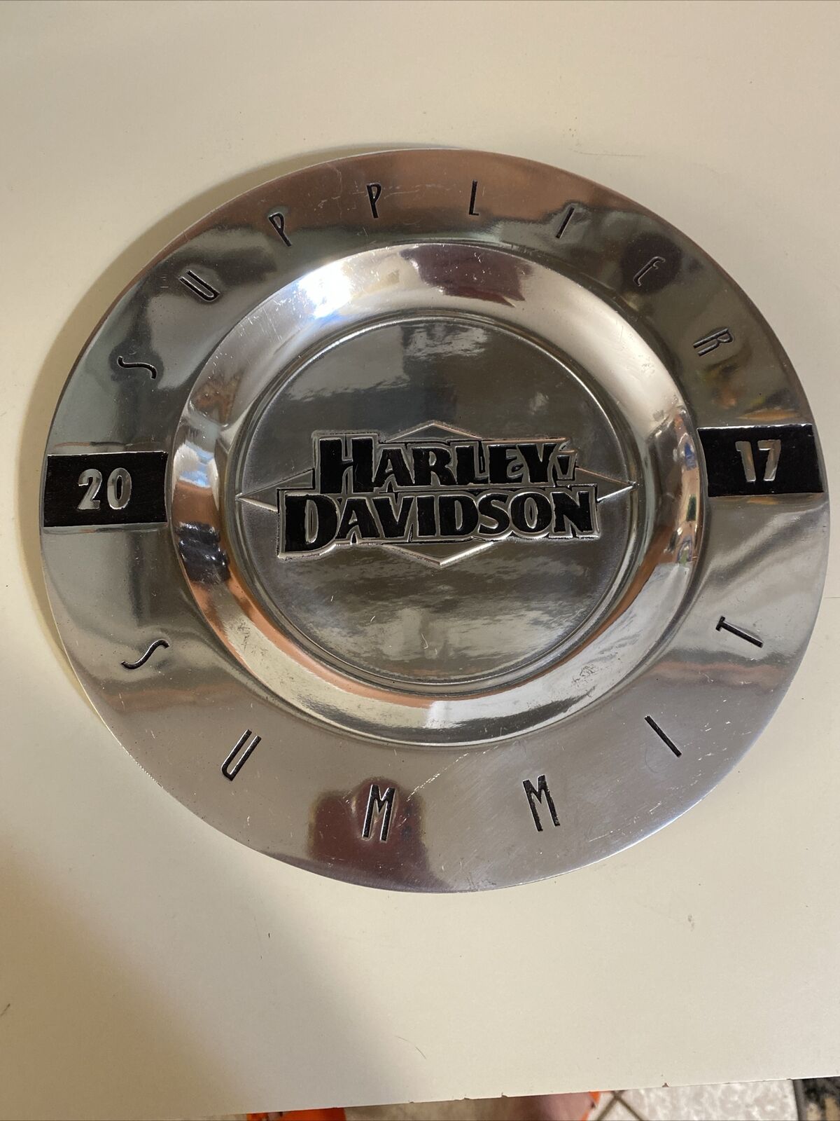 Wilton Harley-Davidson Supplier 2017 Summit Armetale Metal Plate Light Scratches