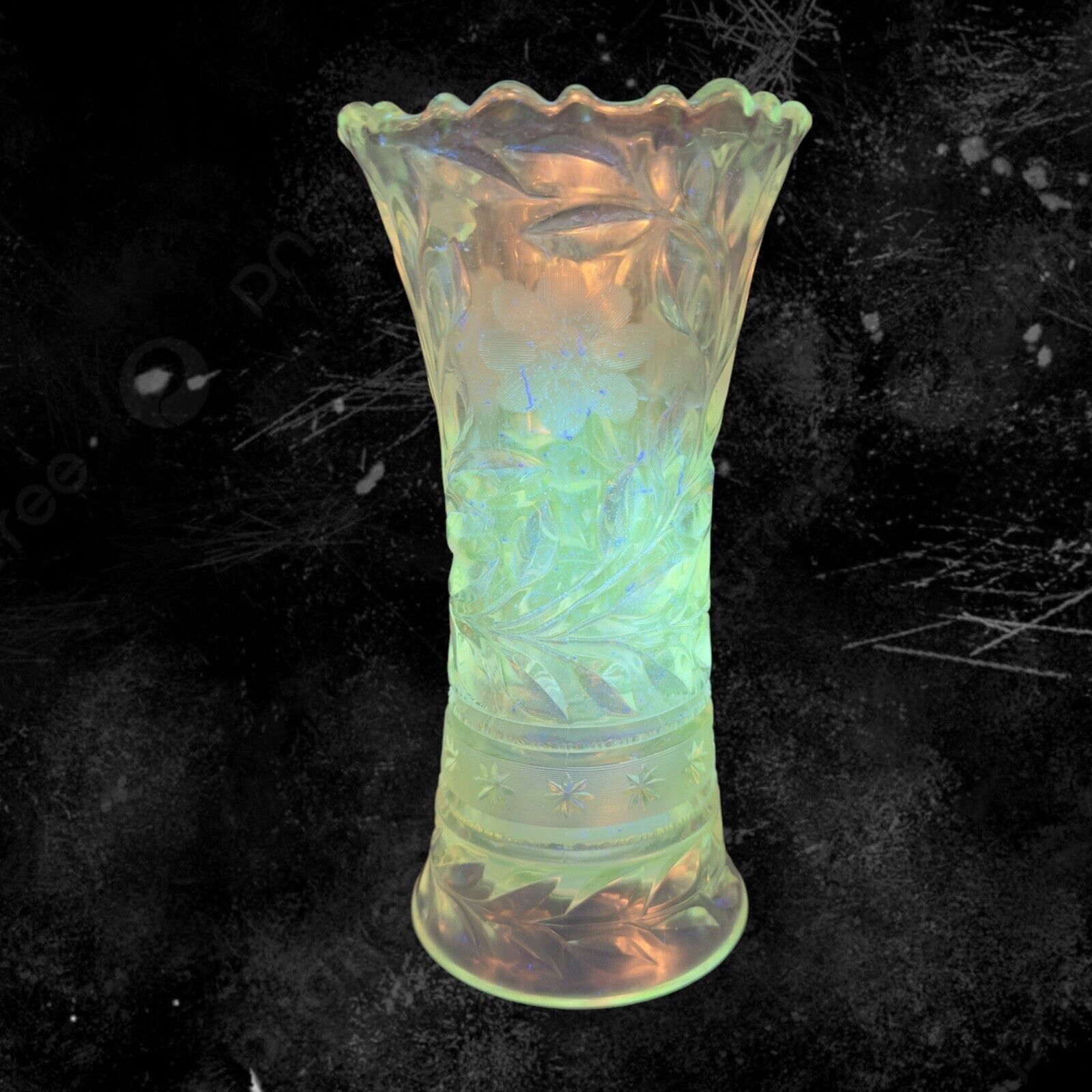 Antique EAPG McKee Innovation Clear Crystal Vase Manganese 365nm Green UV Glows