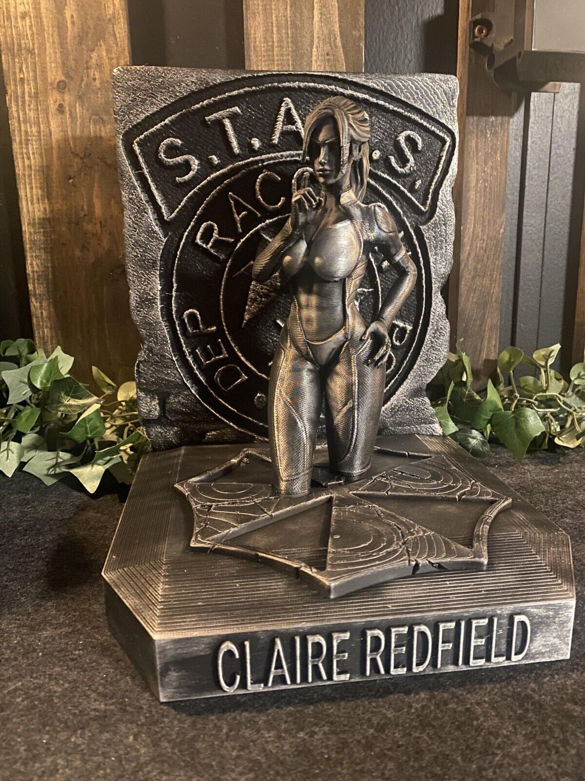 Claire Redfield Statue Resident Evil 2