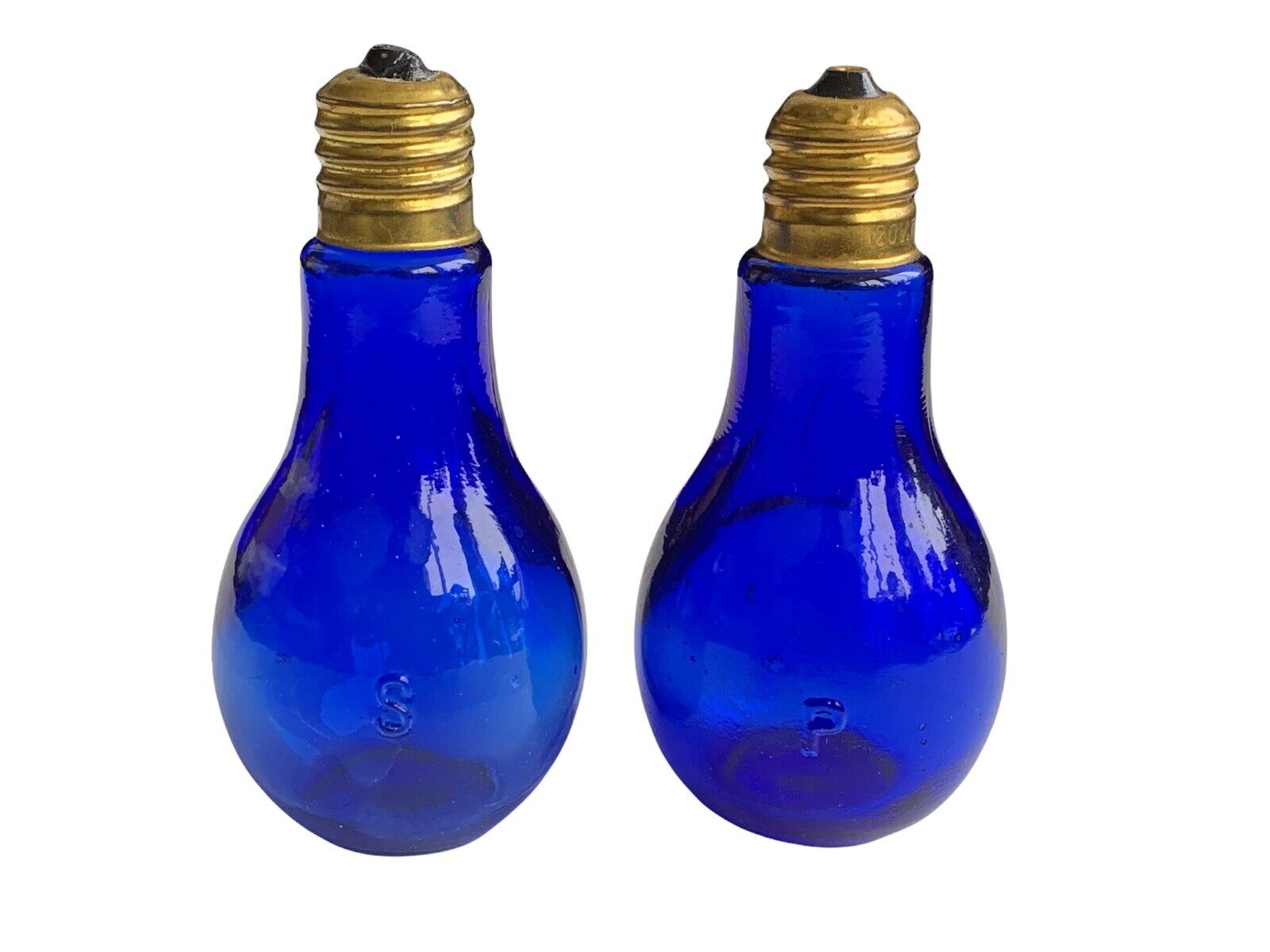 Light Bulb Salt And Pepper Shakers ~ Cobalt Blue ~ Vintage ~ Made In Taiwan 
