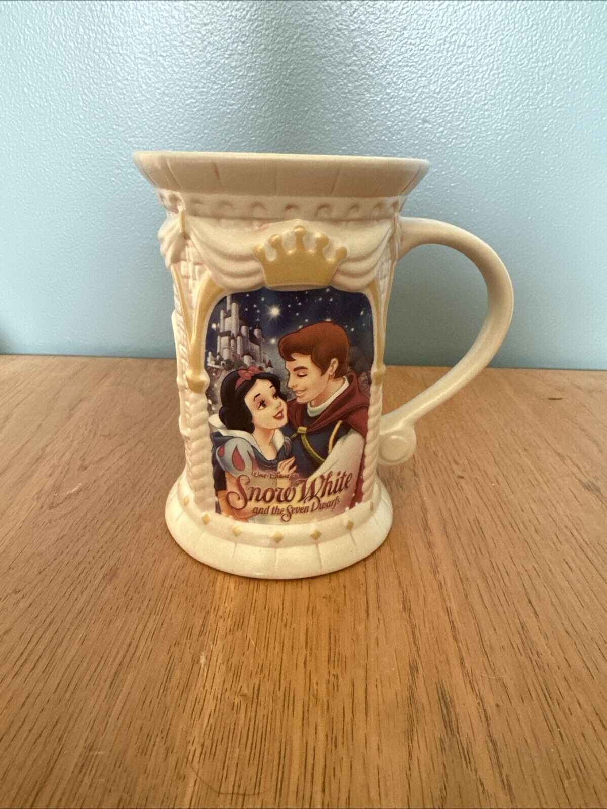 Walt Disney's Snow White and the Seven Dwarfs 3D Castle Mug/Stein, Disney Store