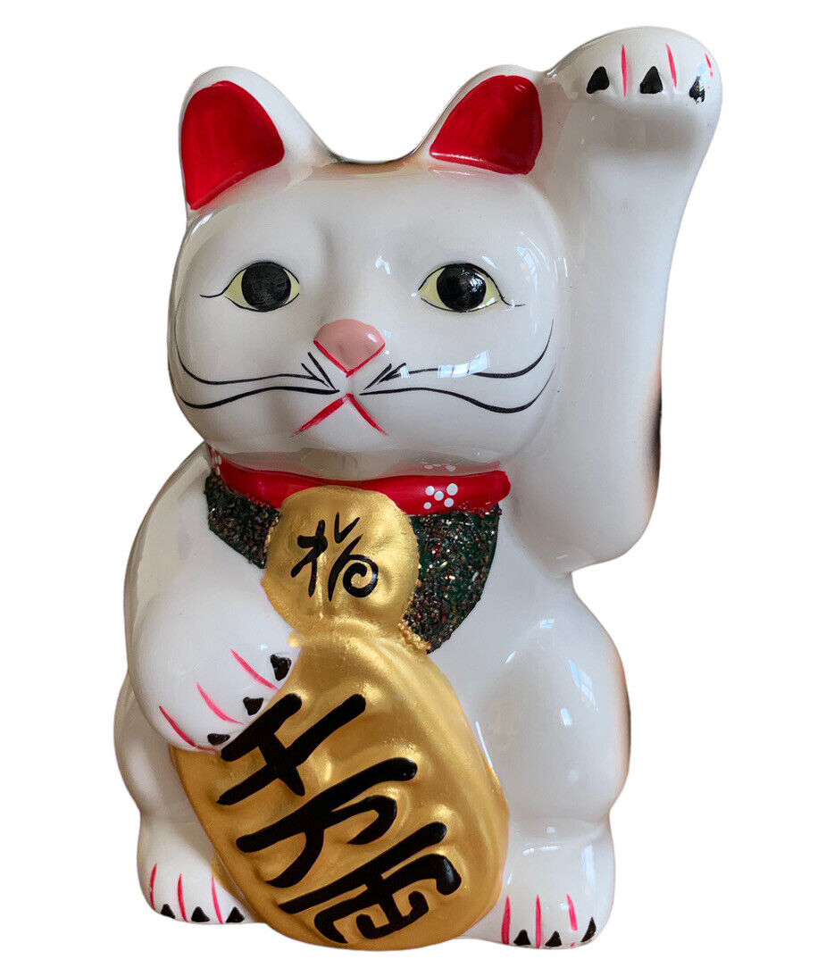 Thailand Land Of Diversity And Refinement Waving Beckoning Lucky Money Cat