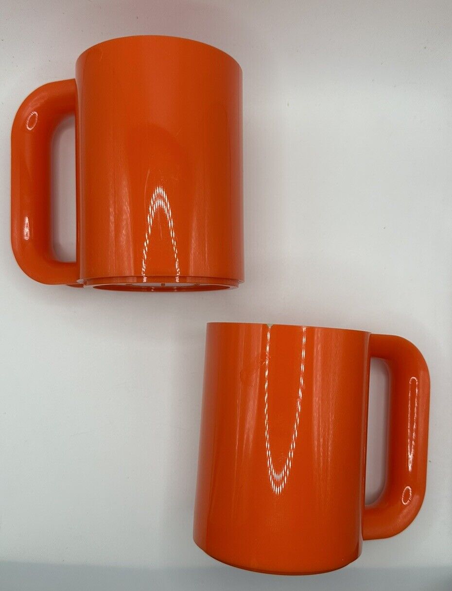 H-3 Vtg Heller Maxmug Set of 2 Red Melamine Mugs Massimo Vignelli Stackable USA