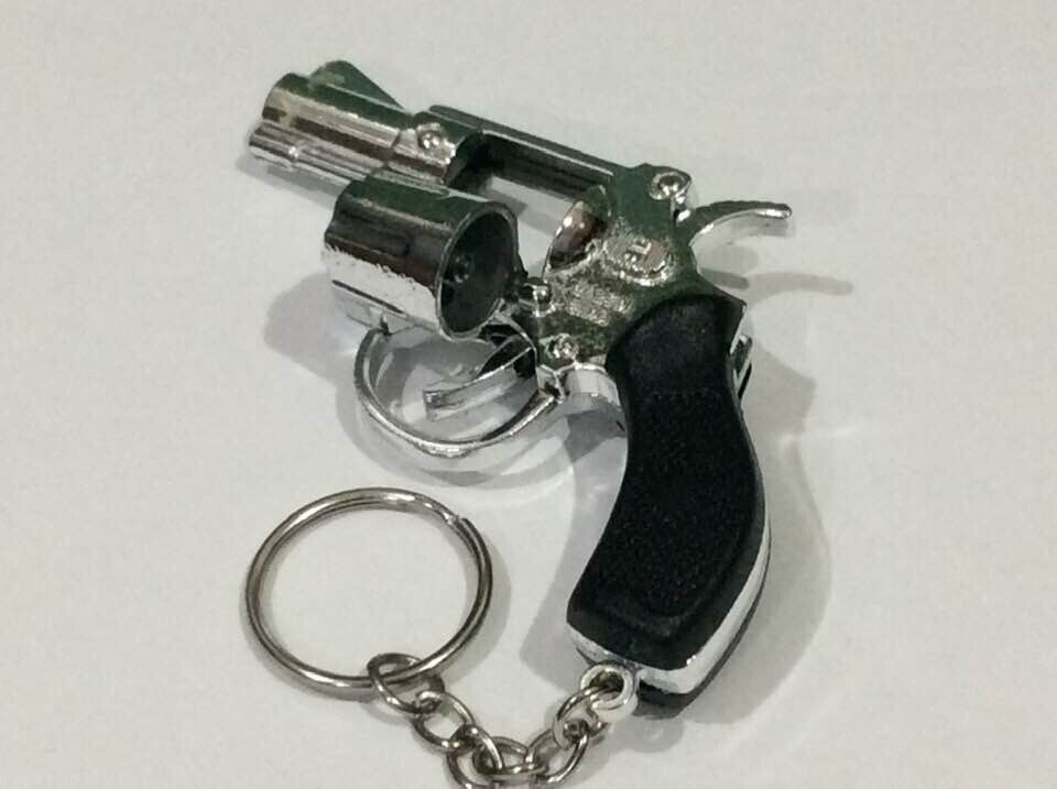 Revolver keychain